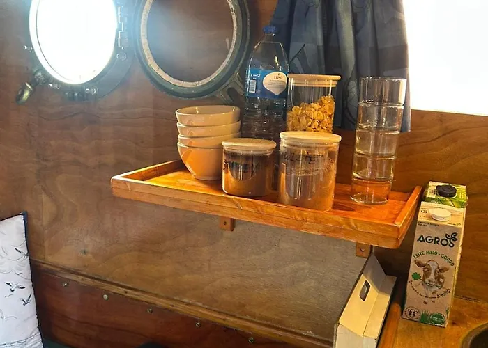 Ботель The Boat