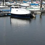 船屋 The Boat