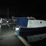 The Boat 船屋 *