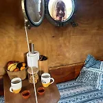 船屋 The Boat