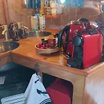 船屋 The Boat *