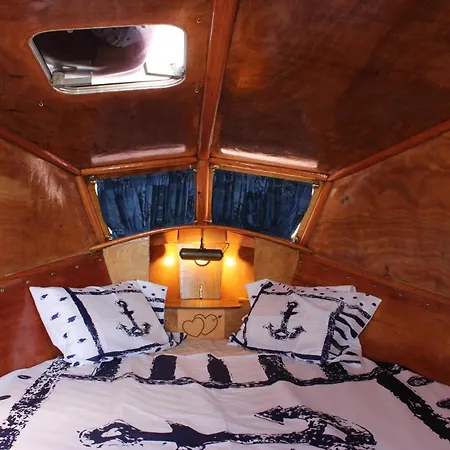 Botel The Boat *
