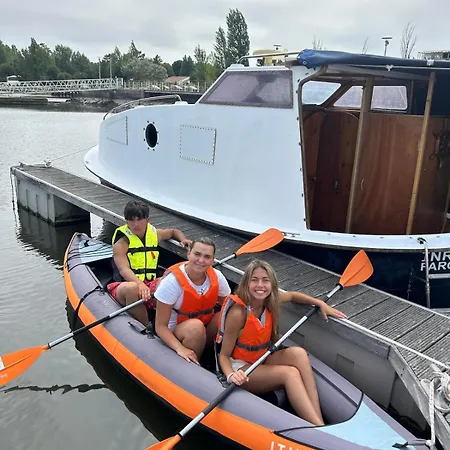 The Boat أوفار